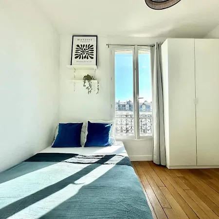 New 354 Paradis- Cosy Center